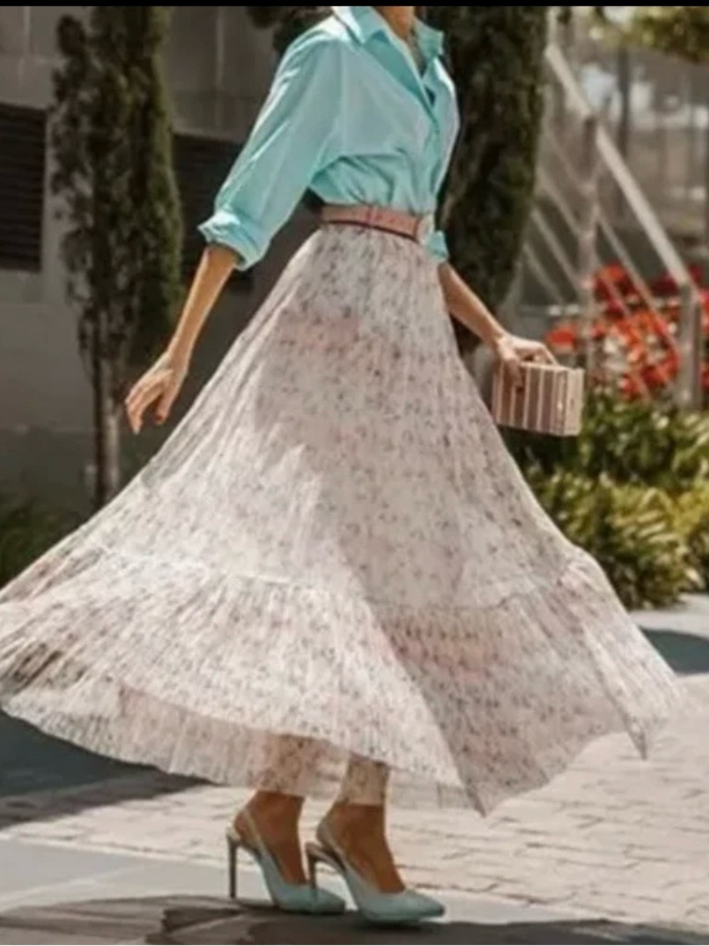 NWT Zara Ecru Floral Printed Maxi skirt (size XL)